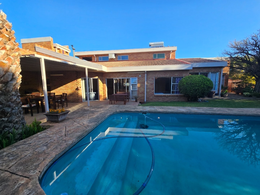 4 Bedroom Property for Sale in Universitas Ridge Free State
